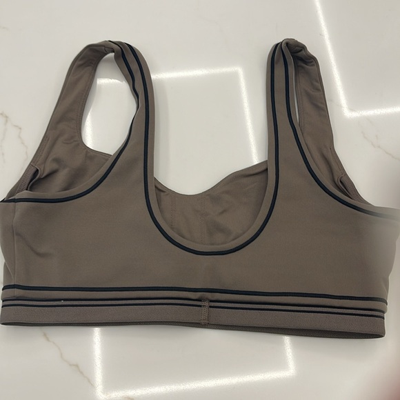 Alo yoga spots bra - Picture 2 of 3